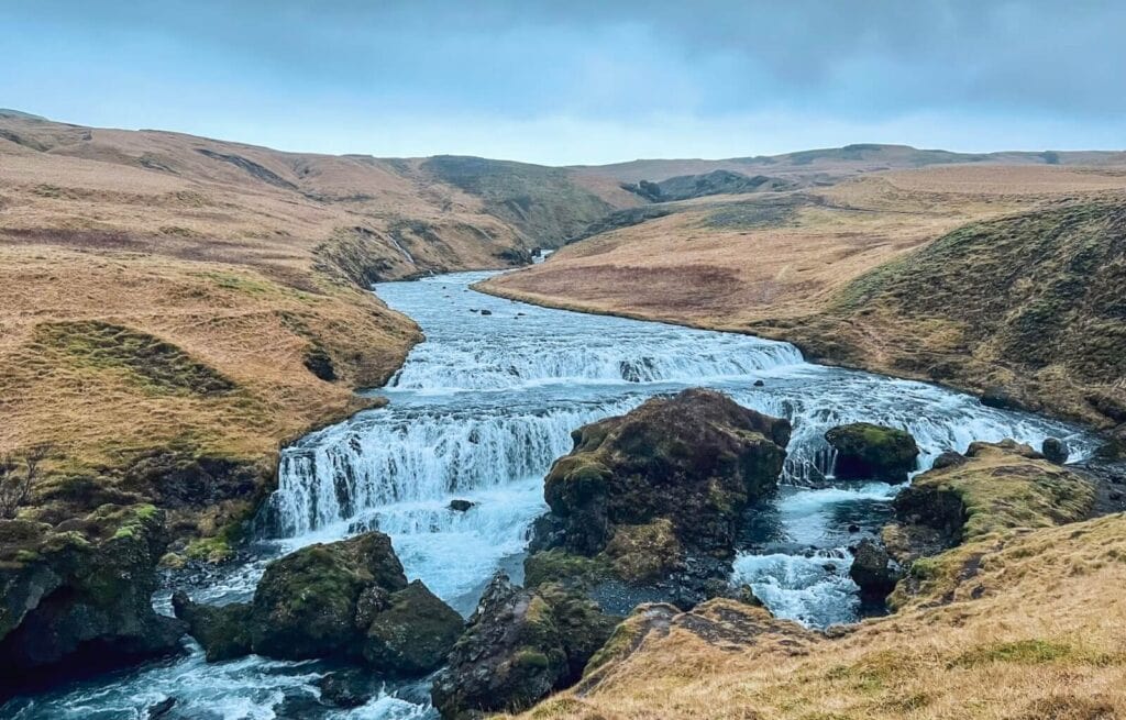 The start of the Waterfall Way hike in Iceland