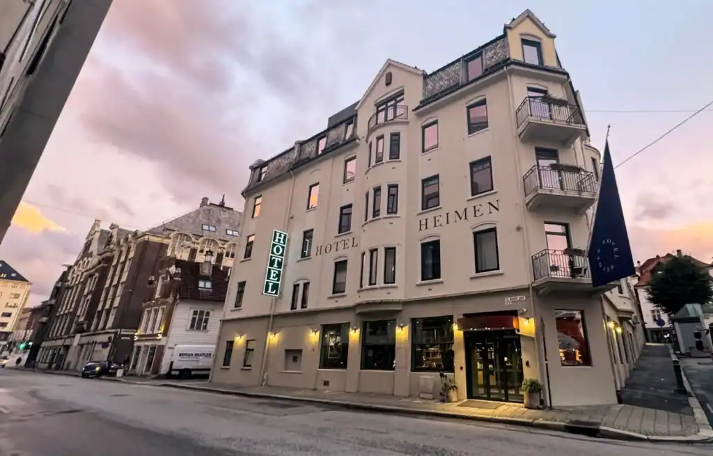 The Hotel Heimen down the side streets of Bergen